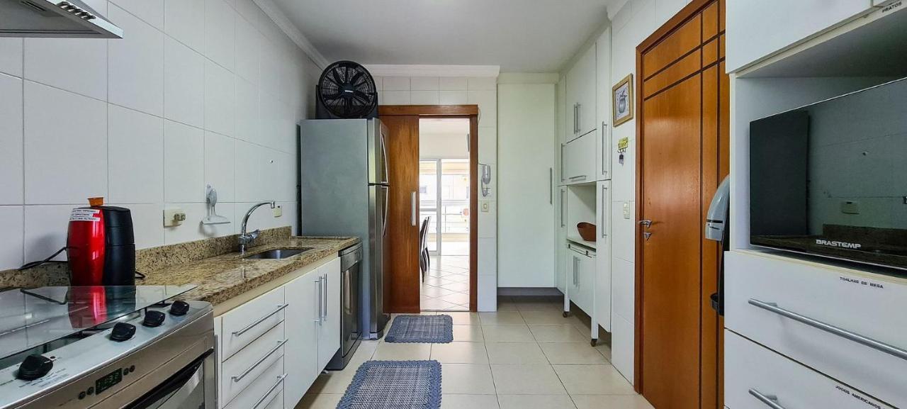 Apto Com Garagem E Lavanderia Em Frente A Praia Guaruja Exterior photo
